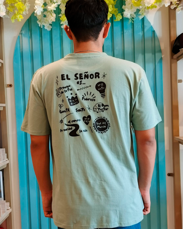 Camiseta Dios Es Amor - Imagen 2